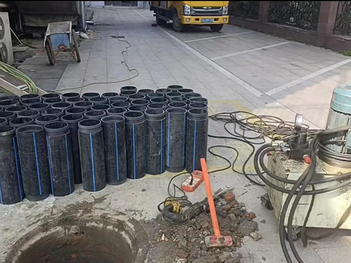 迁西PE置换管厂家 DN315置换管 非开挖管短管置换